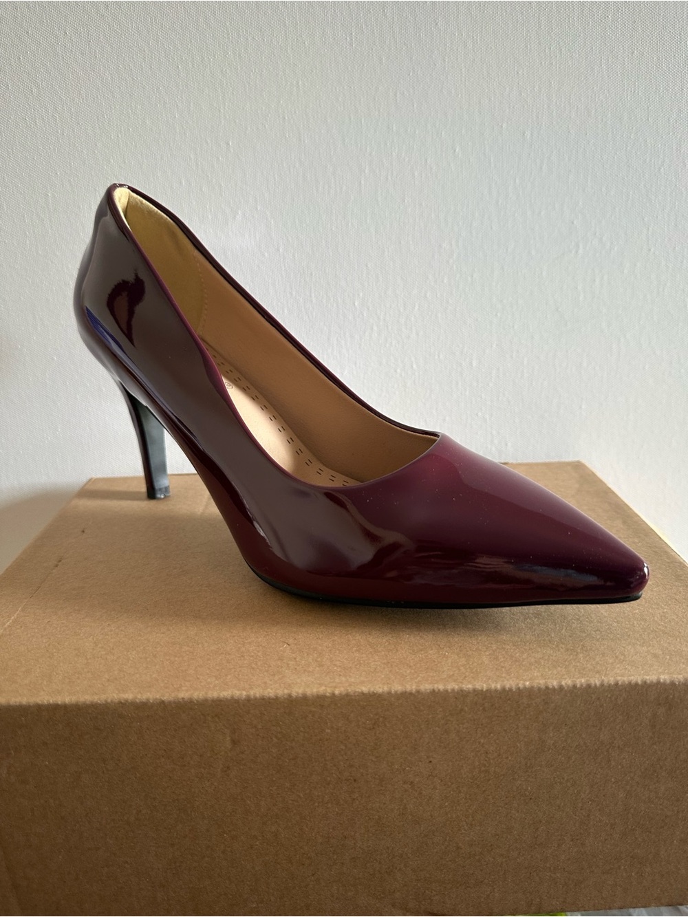 Shoes - Picture 2 of 3